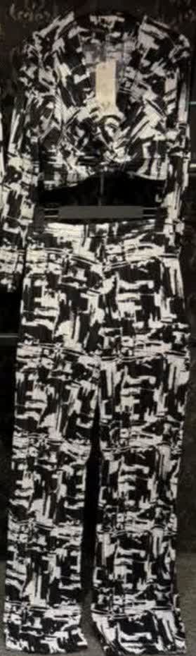 ست کراپ و شلوار ساتن پلیسه